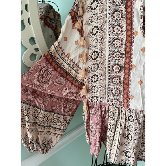 AE American Eagle Pink Embroidered Floral Tasseled Boho Peasant Top Sz Medium - Picture 6 of 8